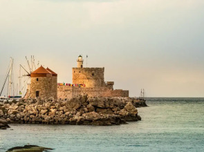 Angela Downtown Hotel