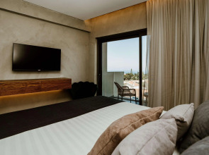 Cavo Zoe Seaside Hotel