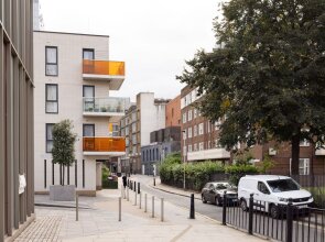 2 Bed Apartment in Shoreditch