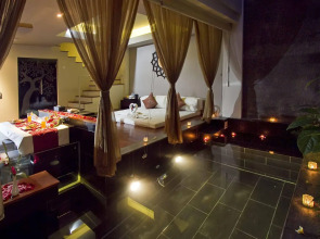 18 Suite Villa Loft by AMITHYA