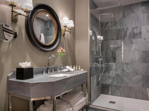 NH Collection Valencia Colón