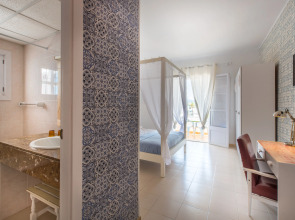 Bella Colina I Vintage Hotel 1953