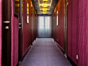 Отель Горняк