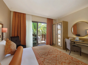 Quattro Beach Spa & Resort Hotel