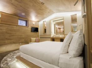 Fusion Suites Saigon