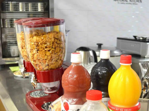 Egg House Sokcho Guesthouse