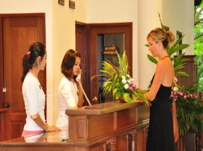 Royal Lanta Resort & Spa