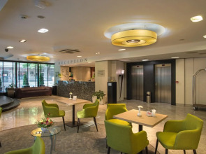 Rosslyn Thracia Hotel