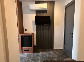 Wolf Of The City Hotel & Spa