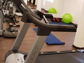 Santa Cruz Village Hotel