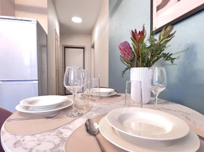 Сутки как дома на улице Николая Островского 195/1