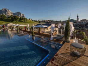 ABINEA Dolomiti Romantic Spa Hotel