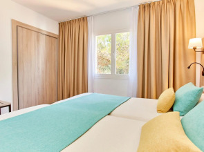 Universal Apartamentos Laguna Garden