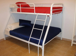 Estrella de Mar Youth Hostel