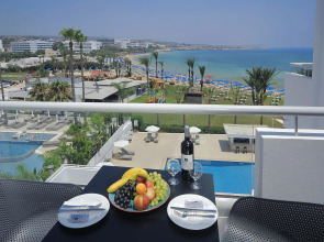 Okeanos Beach Boutique Hotel