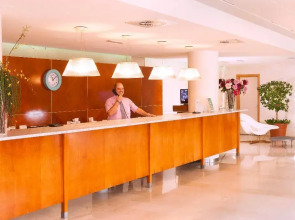 Port Fiesta Park Hotel