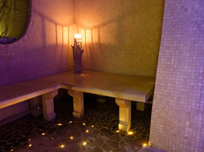 Golden Tower Hotel & Spa