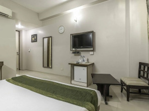 Treebo Rockwell Plaza