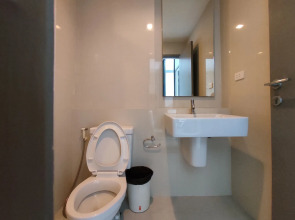 Many Holiday The Base Condo