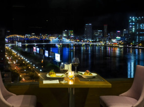 Star City Riverside Hotel by Haviland