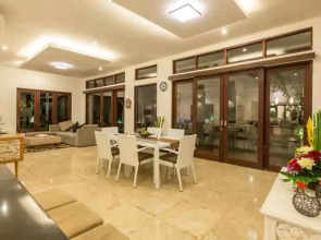 Club Corner Residence by Nagisa Bali