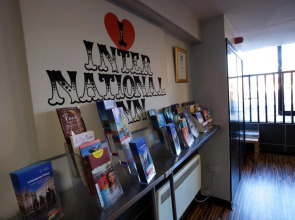 International Inn - Hostel