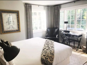 Channel Road Inn, A Four Sisters Inn