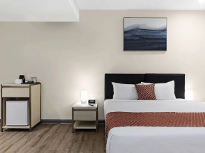 BreakFree on Broadway Sydney