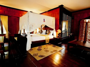 Paradise Pearl Bungalows