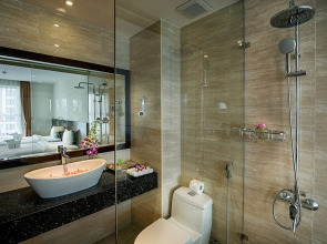 Sofia Suite Hotel Danang