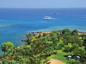 Crystal Springs Beach Hotel