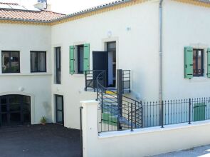 Hostel Les Terrasses du Roc