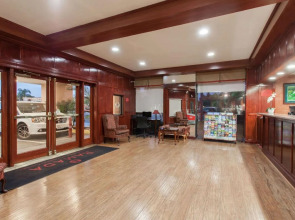 Capri Suites Anaheim