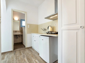 Stratos Studios & Apartments