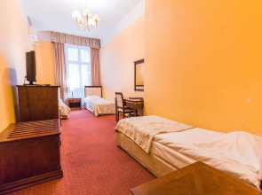 Отель Garden Palace