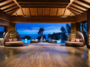 Pullman Phuket Arcadia Naithon Beach