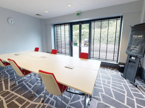 Village Hotel Farnborough