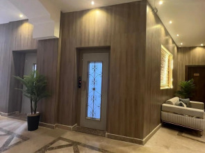 Rotana Palace Suites