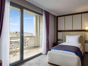 Ramada Plaza By Wyndham Silivri