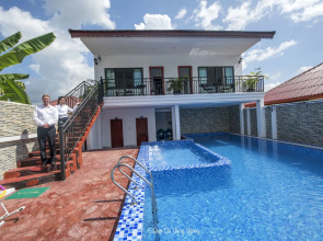 Confetti Garden Hotel