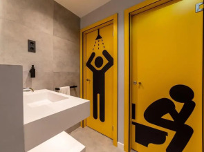 Petit Hostel La Latina - Adults Only