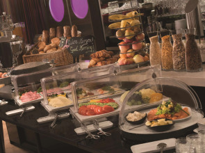 Adina Apartment Hotel Berlin Hackescher Markt