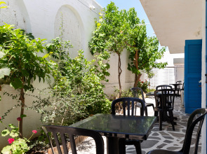 Stratos Studios & Apartments