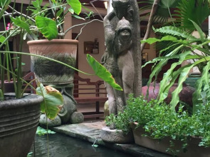 White House Beach Resort And Spa