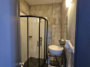 Serpina Hotel - Adults Only