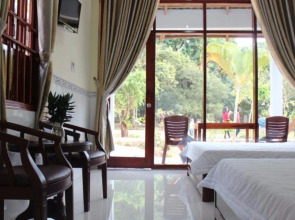 Hoa Nhat Lan Bungalow