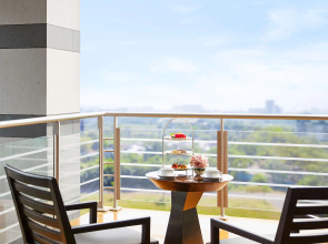 Grand Hyatt Mumbai Hotel and Serviced Apartments