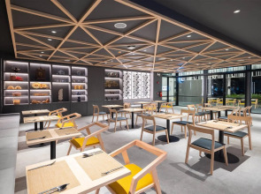 Travelodge Phuket Town