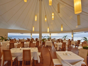 Safari Island Resort