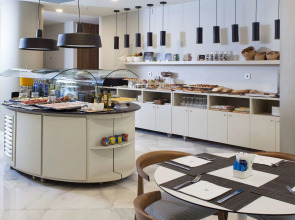 NH Madrid Barajas Airport